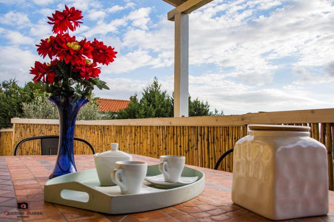 Casa Vacanza Le Dune Villa SantʼAnna Arresi Eksteriør bilde